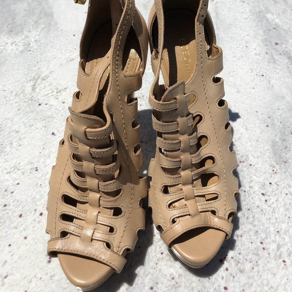 BCBGeneration tan heels